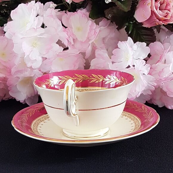 Vintage Aynsley Bone China Tea Cup and Saucer England - Picture 5 of 9